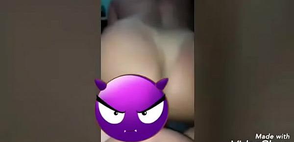 Sentando gostoso pro meu corninho